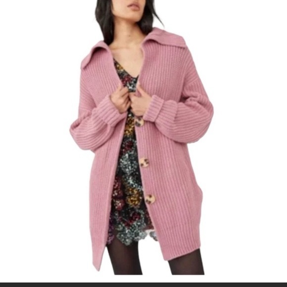 Free People
Knitted oversized Swim Too Deep Cardi - Picture 3 of 7